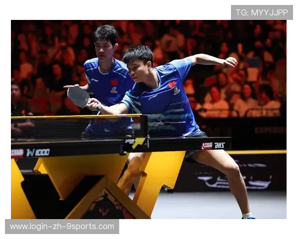 周启豪正手爆衝直冲底线